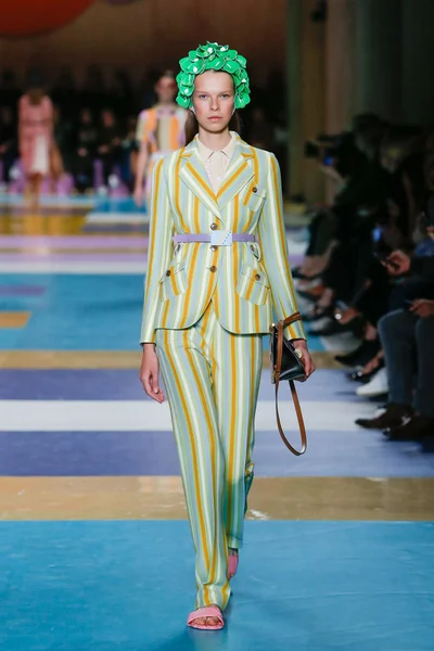 Look 20